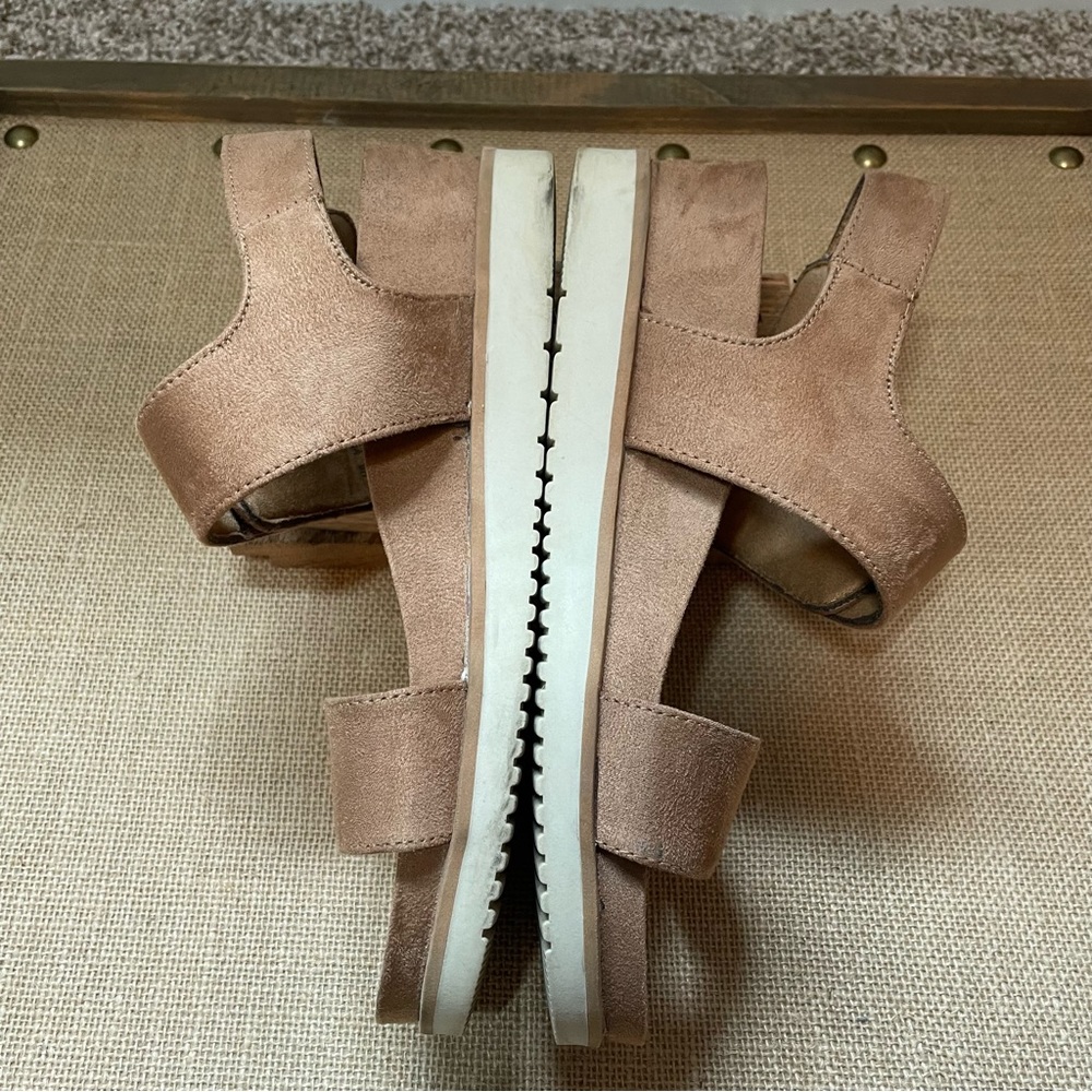 Natural Soul Adjustable Sandals 8.5 - Picture 3 of 5